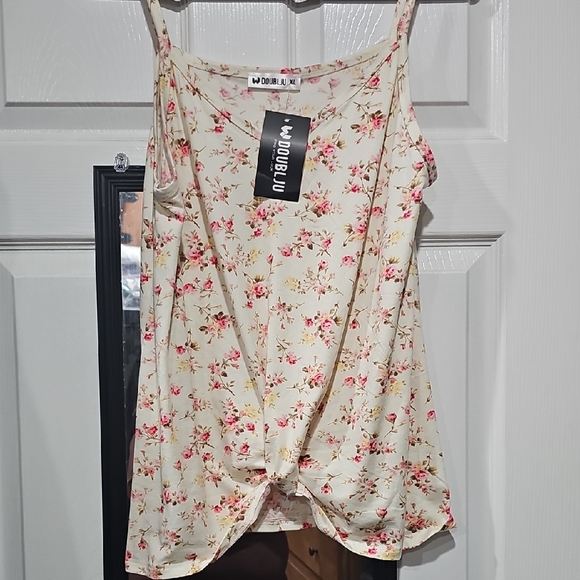 Doublju Women's Floral Camisole in Cream and Pink - Picture 1 of 3